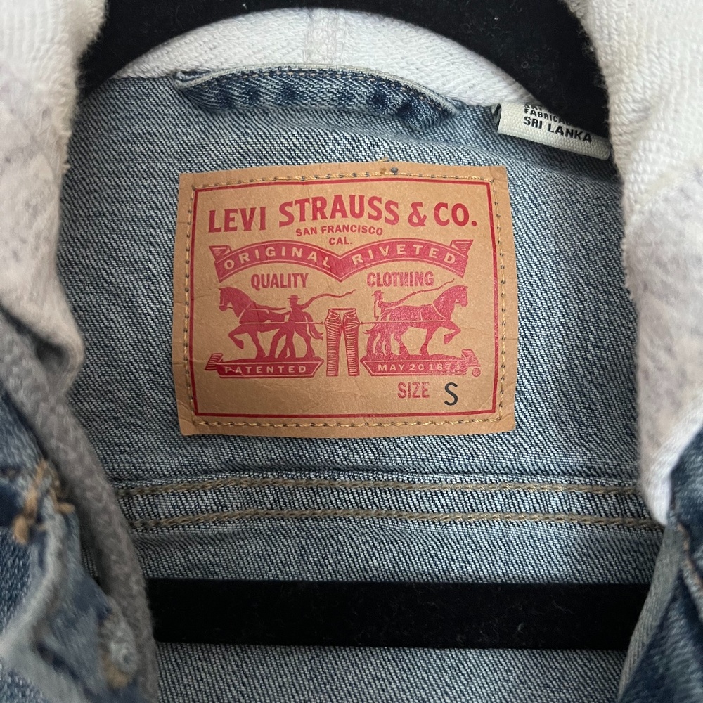 Levi Jacket - Picture 2 of 2